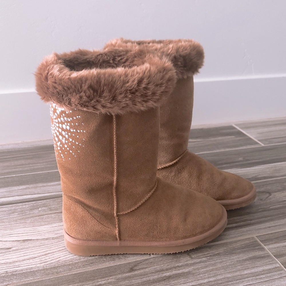 Steve Madden Brown Suede Boots with Faux Fur